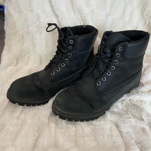 Men’s black Timberlands sz 9